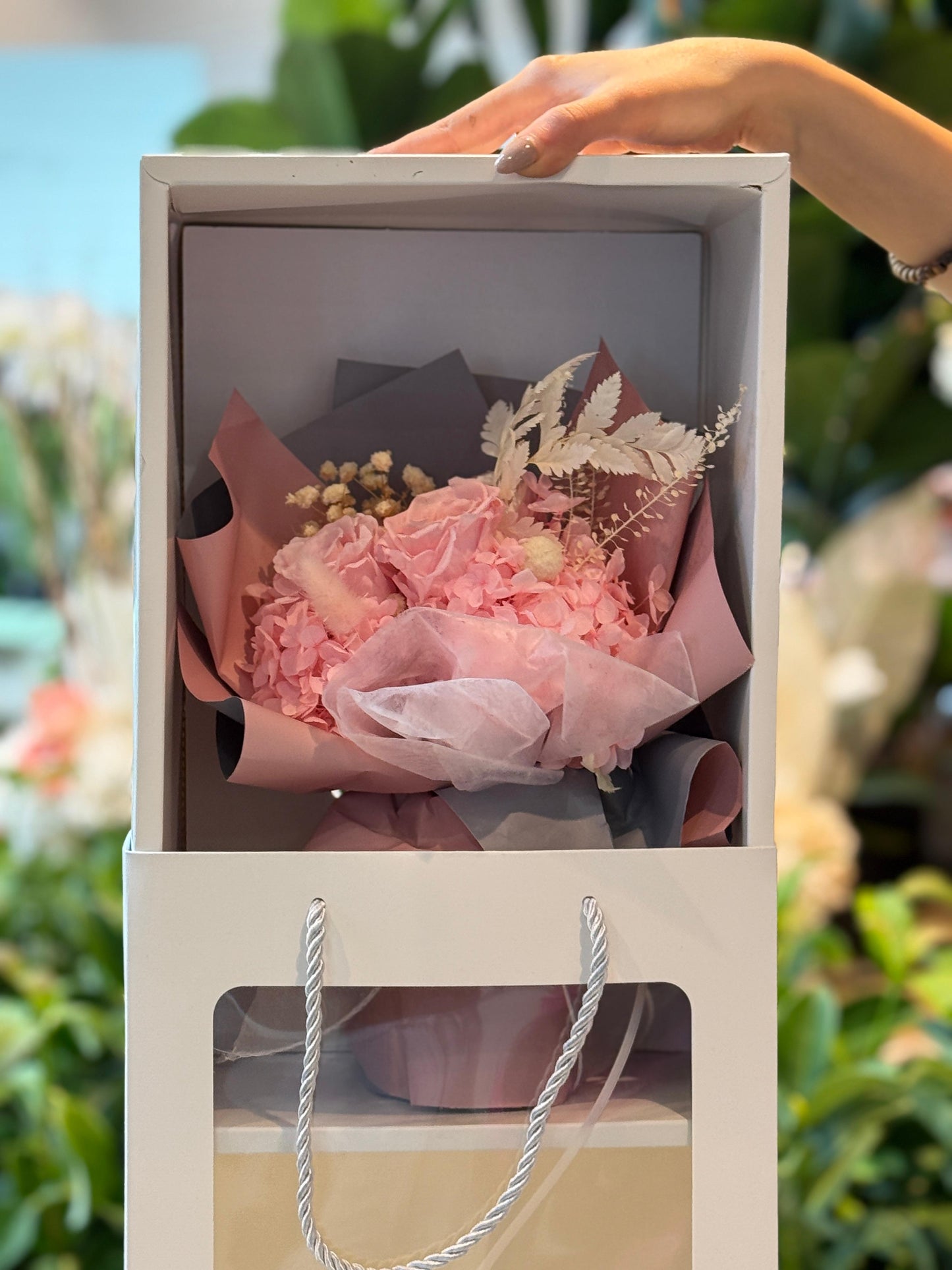 Window Box Bouquet Pink